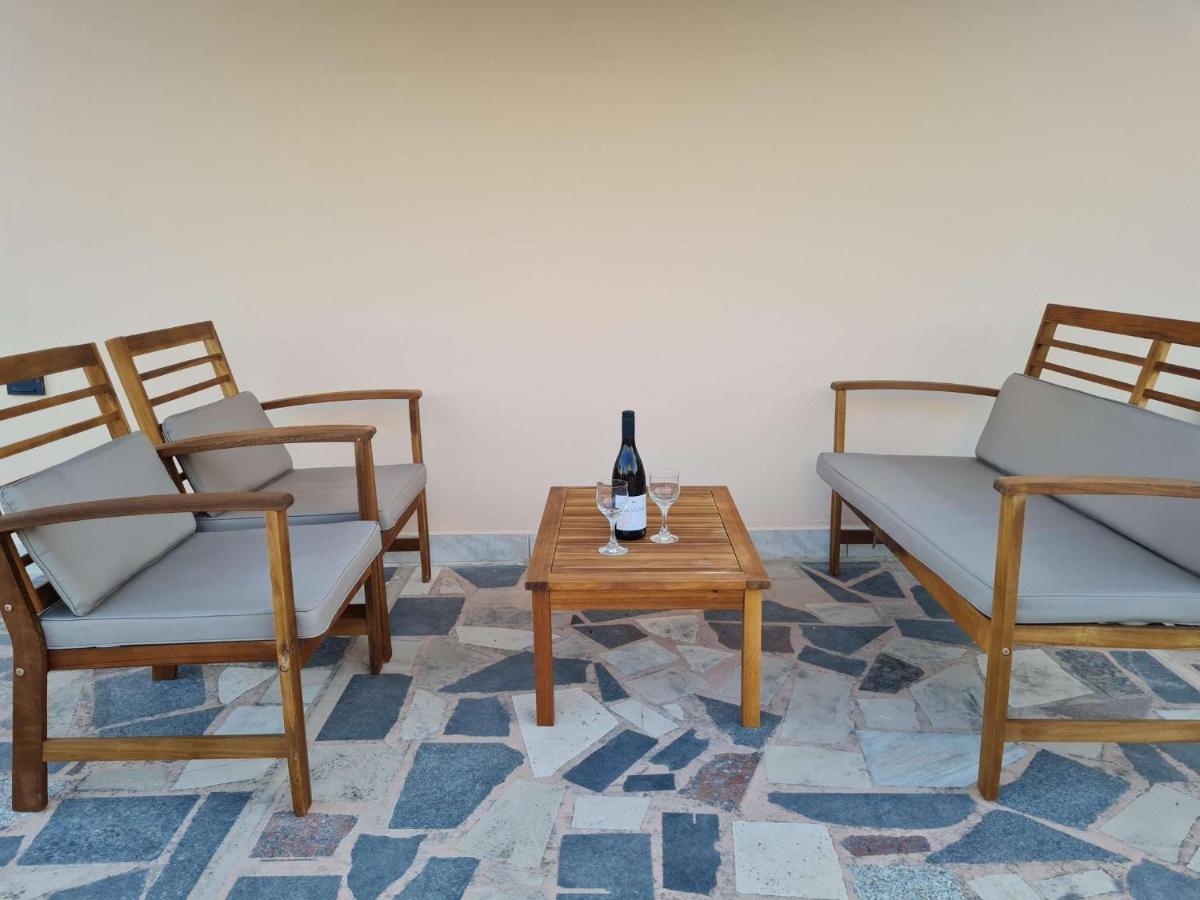 Apartmani Lovre I Zara Екстериор снимка