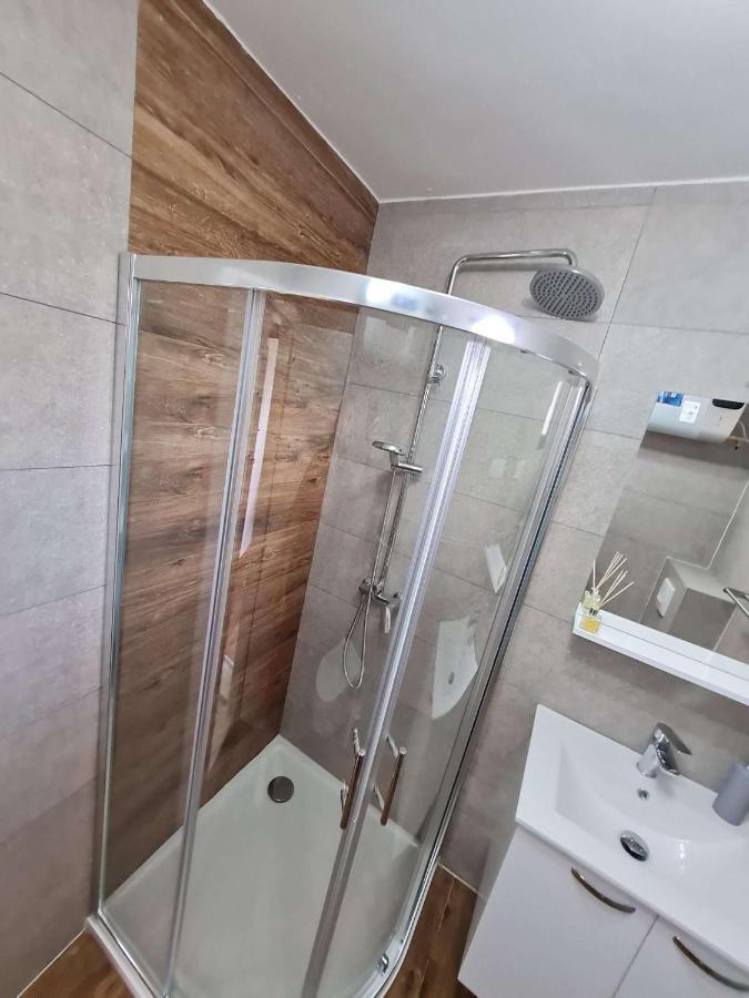 Apartmani Lovre I Zara Екстериор снимка