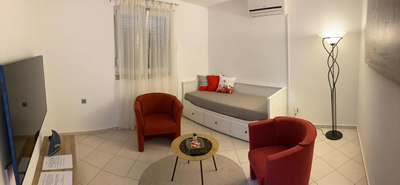 Apartmani Lovre I Zara Екстериор снимка